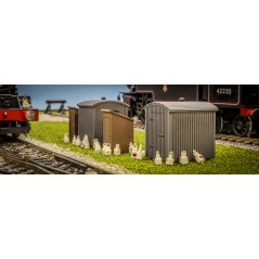 Lamp Huts - TT:120 Scale (2 Types in a Pack of 4)