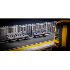 Modern Image Platform Seats - OO Gauge - (Pack Of 4)