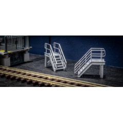 Platform Access Steps (Pre-Painted) - N Gauge (Pack of 2)