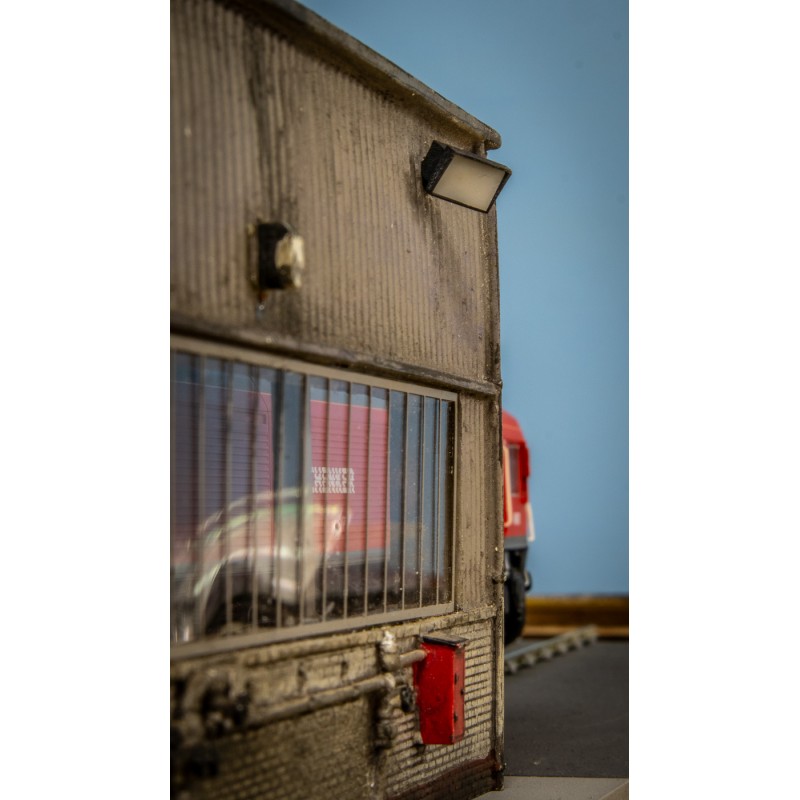 Depot & Building Floodlights Kit OO Gauge (Pack of 4)