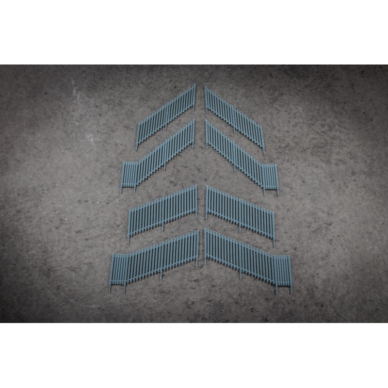 Palisade Fencing - Incline Section Pack of 8 (incl. 22deg and 45deg) - OO Gauge