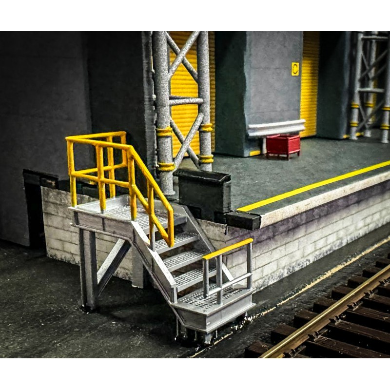 GRP Low Relief Trackside Platform Steps (Pre-Painted) - OO Gauge - (Pack of 2)