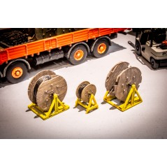 Cable Drums on Stands - OO Gauge (Pack of 3)