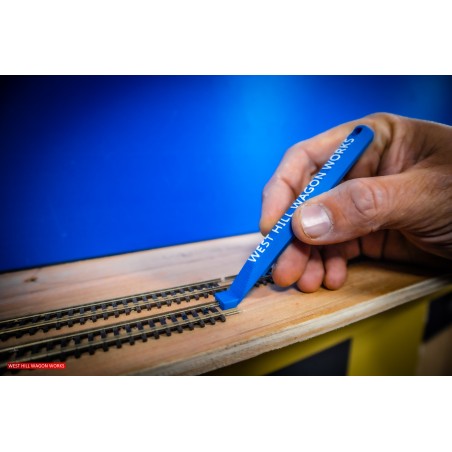 Extended Rail Joiner Mate - N Gauge - Handy Track Laying Accessory Tool