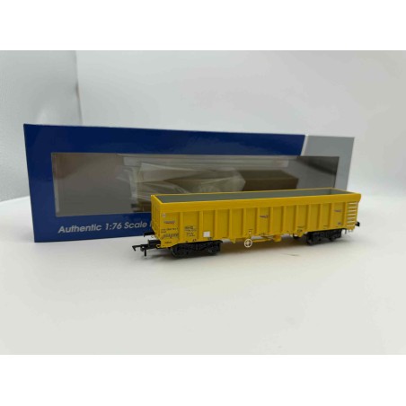 Dapol IOA Ballast Wagon - Network Rail Yellow