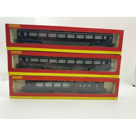 Hornby Queens Coach Selection 2x mk3, 1 x mk2 R4154,R4400,R4401