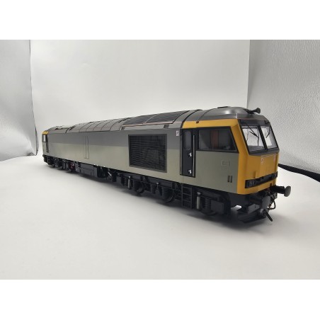 Heljan Class 60 unbranded and unnumbered In Railfreight Triple Grey