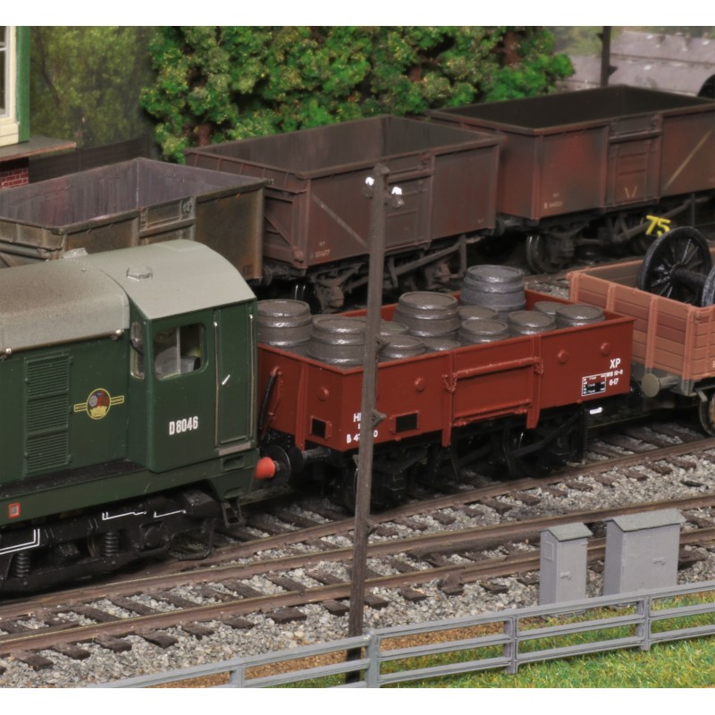 Telegraph Poles Small Type OO Gauge ( Pack of 10)