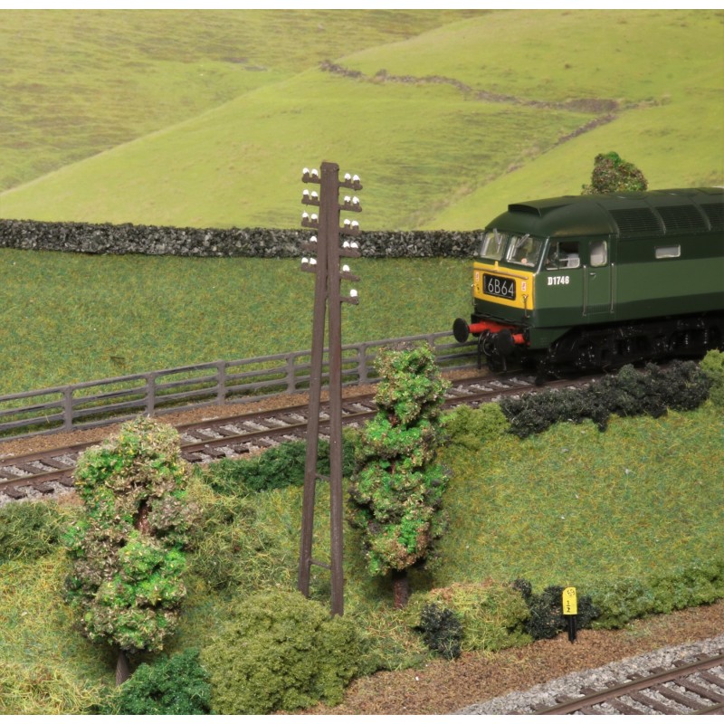 Telegraph Poles Large Type OO Gauge ( Pack of 8)