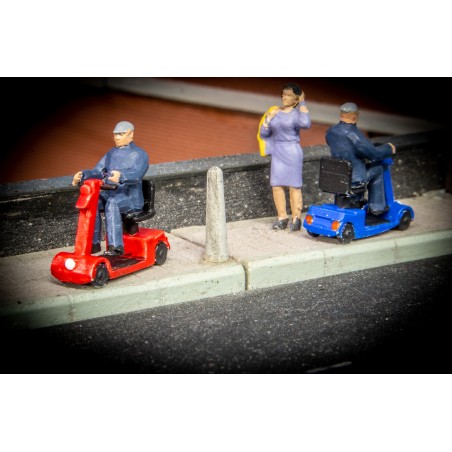 Mobility Scooter with Grandpa Gerald - N Gauge